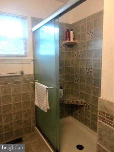 345 Spruce Ave, Maple Shade, NJ 08052 - photo 5