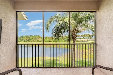 1011 Fairwaycove Ln unit 201, Bradenton, FL 34212 - photo 5