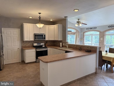 135 Juniper Ln, Swedesboro, NJ 08085 - photo 4