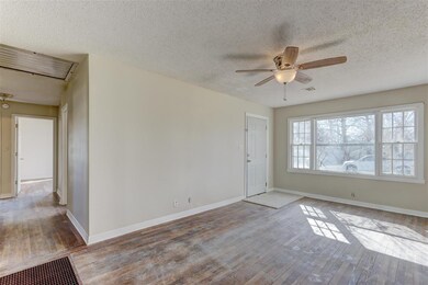 1116 E 7th St, Cushing, OK 74023 - photo 5