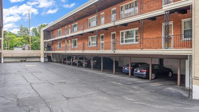 409 Lathrop Ave unit 2E, River Forest, IL 60305 - photo 3