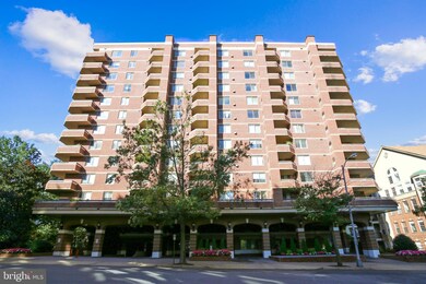 The Williamsburg unit 1123, Arlington, VA 22201 - photo 3