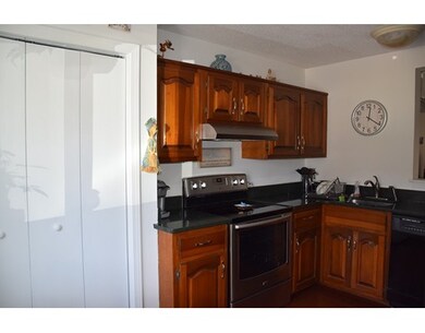 25 Apple Tree Hill Rd unit 25, Hopkinton, MA 01748 - photo 4