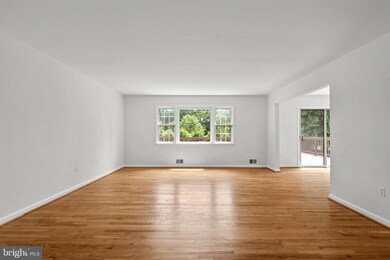 5809 King Arthur Way, Glenn Dale, MD 20769 - photo 6