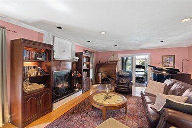 40 High Meadow Ln, Wakefield, RI 02879 - photo 4