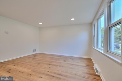 5470 Cedonia Ave, Baltimore, MD 21206 - photo 5