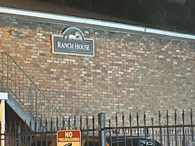 4554 Y A Tittle Ave unit 2, Baton Rouge, LA 70820 - photo 2