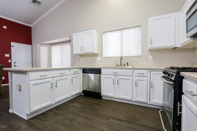 Open Kitchen