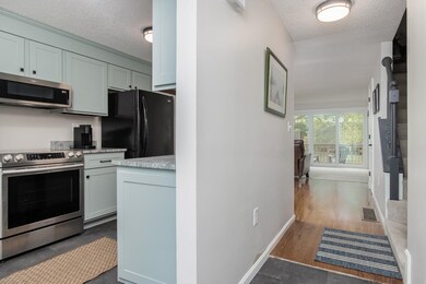 114 Bartemus Trail unit U92, Nashua, NH 03063 - photo 7