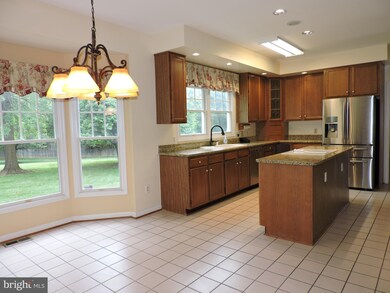 8263 Spring Branch Ct, Laurel, MD 20723 - photo 6