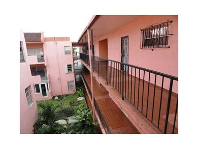 6070 W 18th Ave unit 302, Hialeah, FL 33012 - photo 4