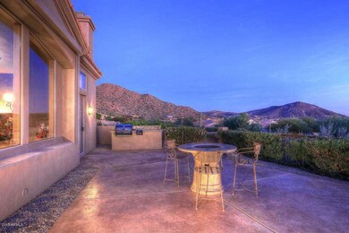 Night-Pool Patio