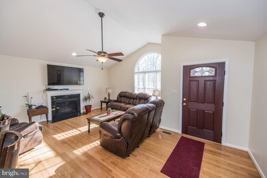 279 Mountain Laurel Ln, Front Royal, VA 22630 - photo 4