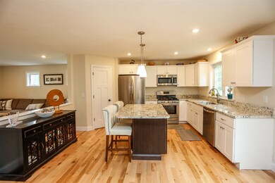 10 Beacon Way, Milford, NH 03055 - photo 7