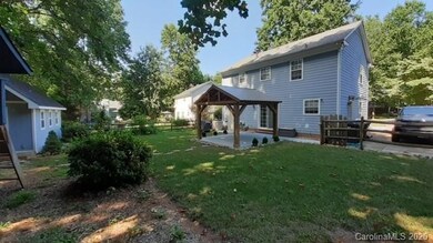 9104 Twin Trail Dr, Huntersville, NC 28078 - photo 2