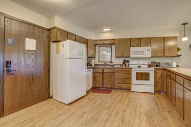 8-Southview Condos 8a, Brian Head