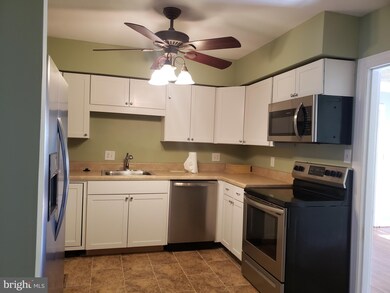 110 W Scanlon St, Culpeper, VA 22701 - photo 2
