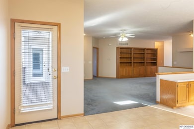 7337 S 53rd Street Ct, Lincoln, NE 68516 - photo 4