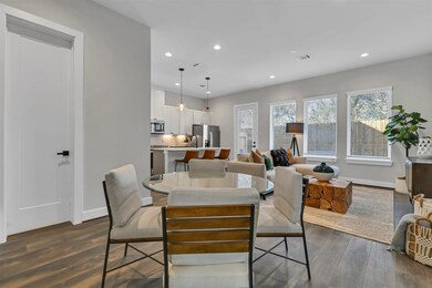 5721 White Magnolia St, Houston, TX 77091 - photo 4