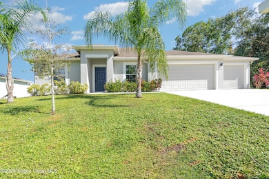 1081 Cherokee Rd SE, Palm Bay, FL 32909 - photo 4