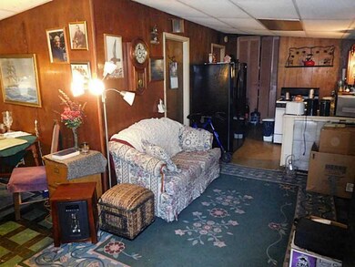 113 Frigate St, Jamestown, RI 02835 - photo 3