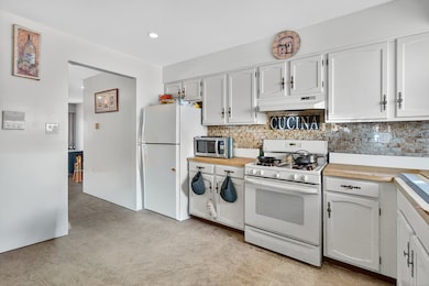 7218 W Wrightwood Ave unit 111, Elmwood Park, IL 60707 - photo 5