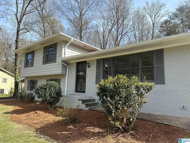 313 26th Ave NE, Center Point, AL 35215 - photo 2