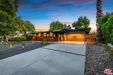 13542 Valleyheart Dr N, Sherman Oaks, CA 91423 - photo 3