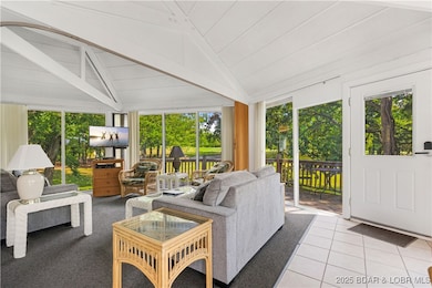 24 Tree Top Dr unit 2, Village of Four Seasons, MO 65049 - photo 3