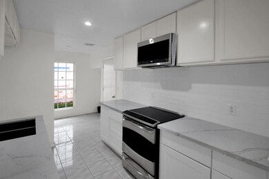 10510 Mackenzie Dr, Houston, TX 77086 - photo 6