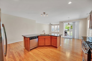 920 Prescott Ln, Pingree Grove, IL 60140 - photo 4