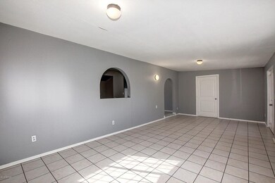 Sheridan additional living room