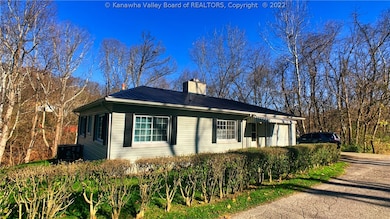 185 Oak St, Dunbar, WV 25064 - photo 3