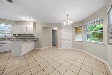 1303 Shady Creek Dr, Euless, TX 76040 - photo 7