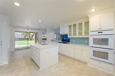 2018 S Village Dr, Bonham, TX 75418 - photo 6