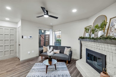 881 Dublin Dr unit 2, Richardson, TX 75080 - photo 5