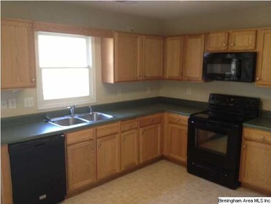 5198 Falling Creek Ln, Birmingham, AL 35235 - photo 4