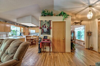 340 Honeycutt Dr, Grants Pass, OR 97526 - photo 7