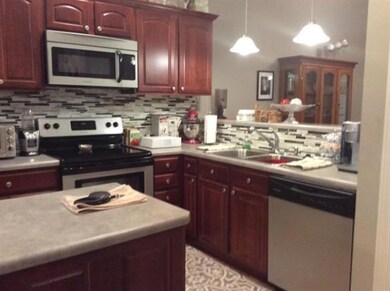 Open kitchen with bar & island
