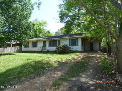 11 Myrtle Dr, Natchez, MS 39120 - photo 2