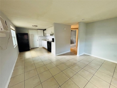 11733 N 12th St unit G, Tampa, FL 33612 - photo 6