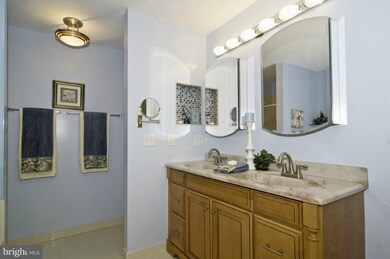 14970 Dufief Dr, North Potomac, MD 20878 - photo 3