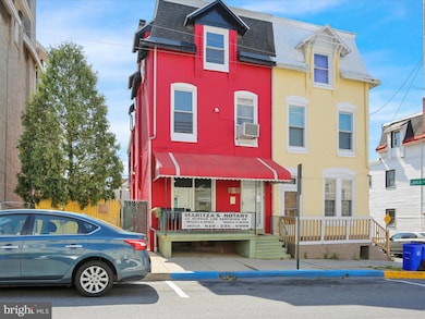 816 Douglass St, Reading, PA 19604 - photo 4