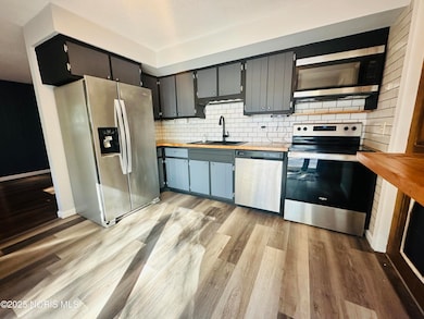 1210 Bavarian Ln, Bryan, OH 43506 - photo 6