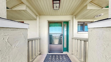 662 Yardarm Dr, Apollo Beach, FL 33572 - photo 4