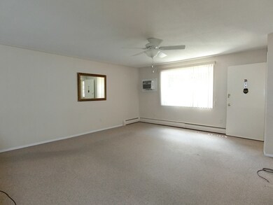 127 Litchfield Pines Dr unit B, Leominster, MA 01453 - photo 4