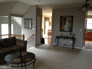 12056 Kemps Landing Cir, Manassas, VA 20109 - photo 5