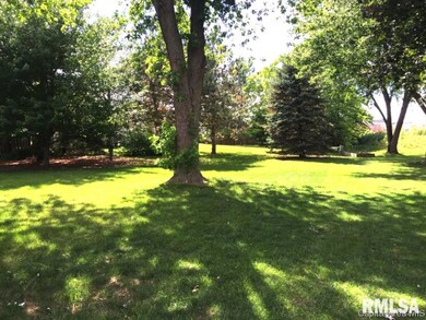 2705 S Chase Dr, Springfield, IL 62704 - photo 5