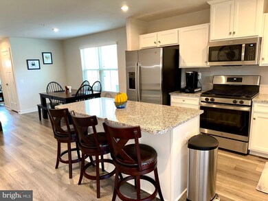 320 Hammersmith Cir, Frederick, MD 21702 - photo 4