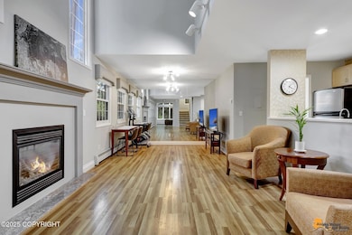Living Room/Dining Area